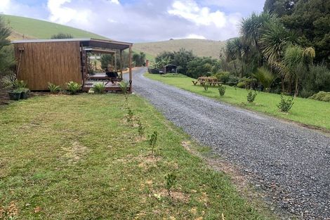 Photo of property in 1665 Matapouri Road, Matapouri, Whangarei, 0173