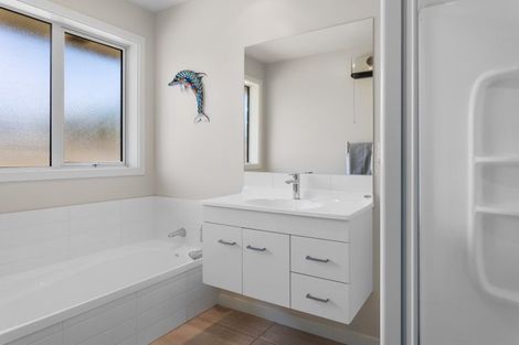 Photo of property in 1 Sequoia Way, Rangiora, 7400