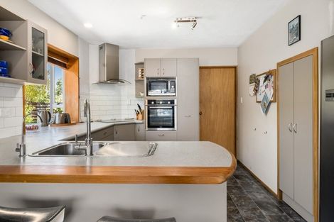 Photo of property in 10a Huia Street, Waikawa, Picton, 7220