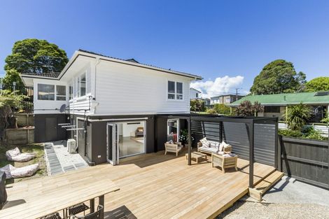 Photo of property in 140 Deep Creek Road, Torbay, Auckland, 0630