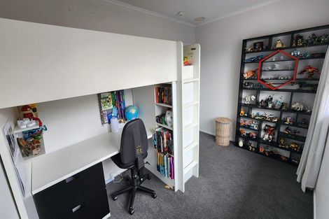 Photo of property in 14 Waipani Road, Te Atatu Peninsula, Auckland, 0610