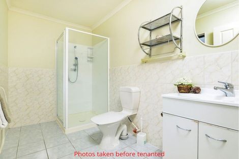 Photo of property in 70 Robert Ross Place, Clendon Park, Auckland, 2103