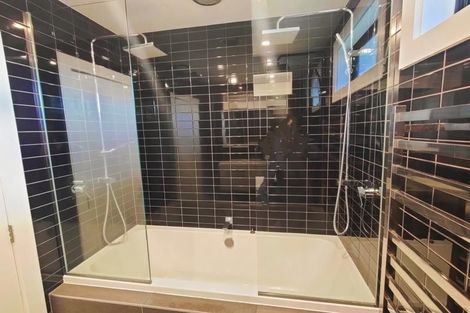 Photo of property in 33b Gill Avenue, Te Atatu Peninsula, Auckland, 0610