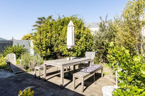 Photo of property in 95 Wellesley Road, Napier South, Napier, 4110