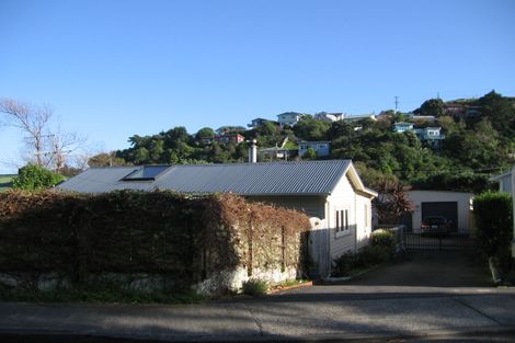 Photo of property in 21 Cluny Road, Plimmerton, Porirua, 5026