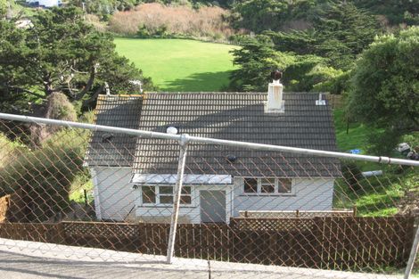 Photo of property in 21 Gloucester Street, Cannons Creek, Porirua, 5024