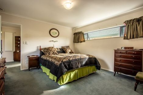 Photo of property in 3 Brookfield Place, Paraparaumu, 5032