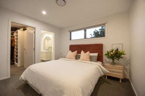 Photo of property in 2 Seddon Street, Takaro, Palmerston North, 4412