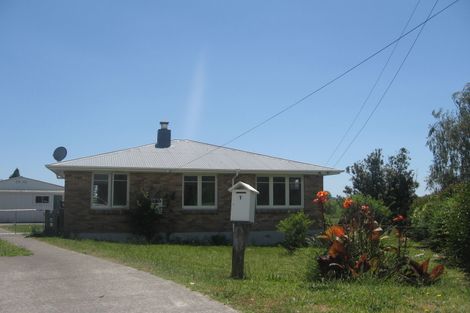Photo of property in 1 Lee Street, Te Puke, 3119