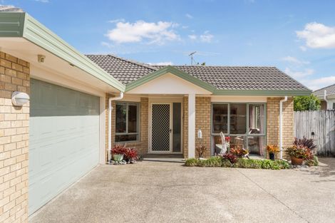 Photo of property in 2/3 Inagh Close, Dannemora, Auckland, 2016