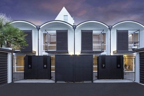 Photo of property in 7/18 Salisbury Street, Christchurch Central, Christchurch, 8013