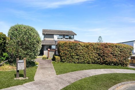 Photo of property in 8 Etherege Place, Howick, Auckland, 2014