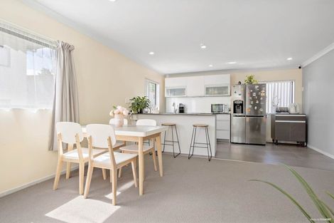 Photo of property in 10/46 Carlos Drive, Flat Bush, Auckland, 2016