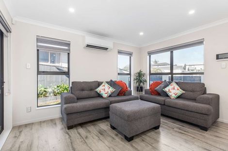 Photo of property in 14a Charntay Avenue, Clover Park, Auckland, 2019