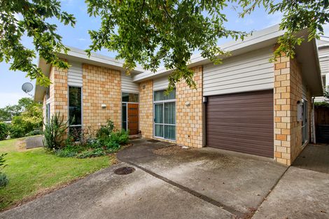 Photo of property in 4a Barberton Terrace, Red Hill, Papakura, 2110