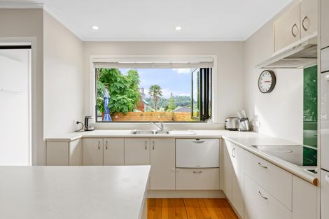 Photo of property in 6 Claridge Street, Glen Eden, Auckland, 0602