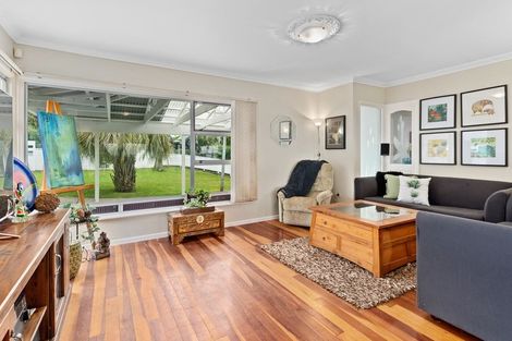 Photo of property in 11a Mizpah Road, Waiake, Auckland, 0630