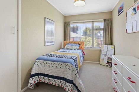 Photo of property in 6 Deepdale Street, Burnside, Christchurch, 8053