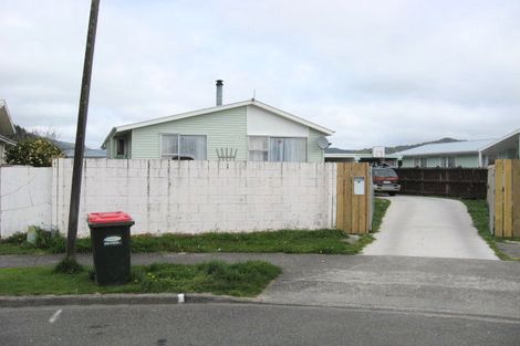 Photo of property in 26 Dewsbury Grove, Wainuiomata, Lower Hutt, 5014