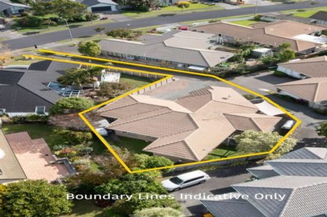 Photo of property in 2/16 Woodgers Way, Somerville, Auckland, 2014