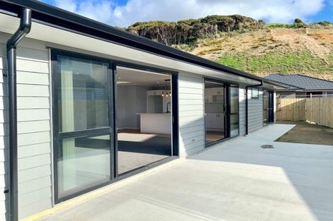 Photo of property in 12 Schooner Drive, Whitby, Porirua, 5024