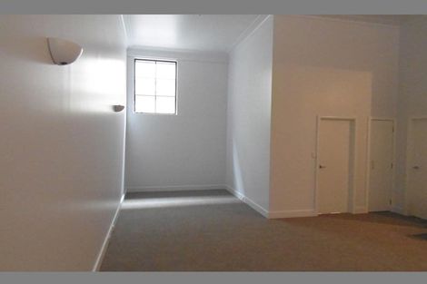 Photo of property in 5 Cheshire Street, Cannons Creek, Porirua, 5024