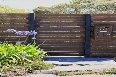 Photo of property in 443 Marine Parade, South New Brighton, Christchurch, 8062