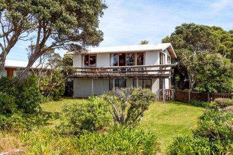 Photo of property in 110 Pipi Road, Whangamata, 3620