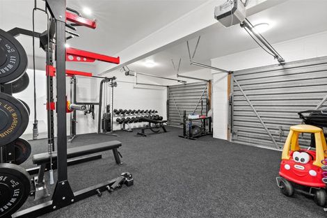 Photo of property in 3 Elrita Place, Conifer Grove, Takanini, 2112