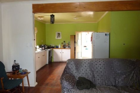 Photo of property in 636 Ararata Road, Hawera, 4674