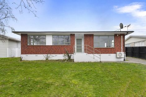 Photo of property in 46 Halswell Crescent, Westbrook, Palmerston North, 4412