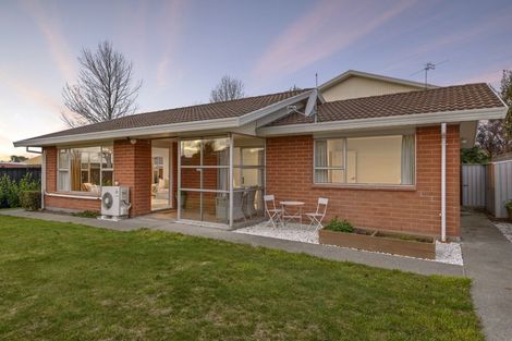 Photo of property in 11 Lodge Place, Ilam, Christchurch, 8041