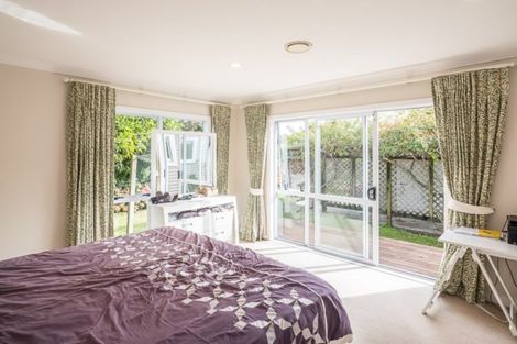 Photo of property in 12 Sunny Glen, Waikanae, 5036