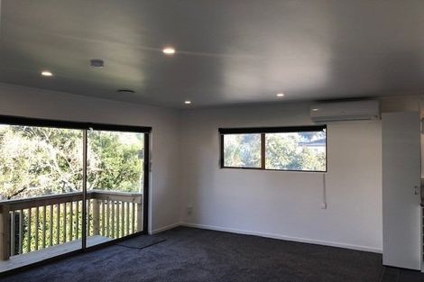 Photo of property in 1/43 Seaton Road, Murrays Bay, Auckland, 0630