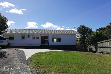 Photo of property in 11 Karo Place, Glendene, Auckland, 0602