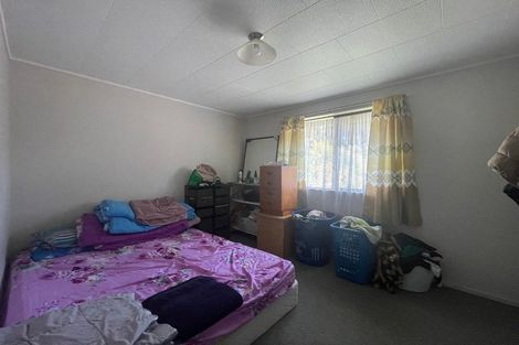 Photo of property in 10 Christmas Road, Manurewa, Auckland, 2102