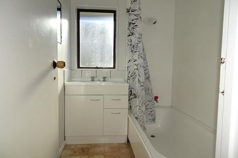 Photo of property in 114 Duchess Crescent, Mayfair, Hastings, 4122