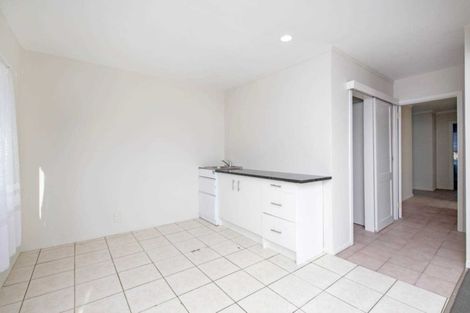 Photo of property in 77 Macleans Road, Bucklands Beach, Auckland, 2014