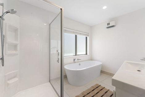 Photo of property in 64b Maunganui Road, Mount Maunganui, 3116