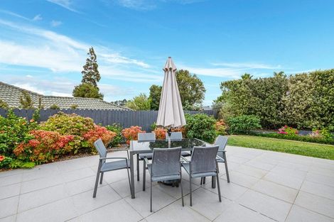 Photo of property in 9 Chelmsley Avenue, Henderson, Auckland, 0612