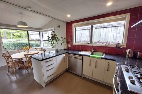 Photo of property in 5 Penrith Street, Westown, New Plymouth, 4310
