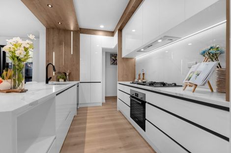 Photo of property in 130 Mcquoids Road, Flat Bush, Auckland, 2019