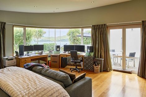 Photo of property in 95 Seaview Road, Paremata, Porirua, 5024