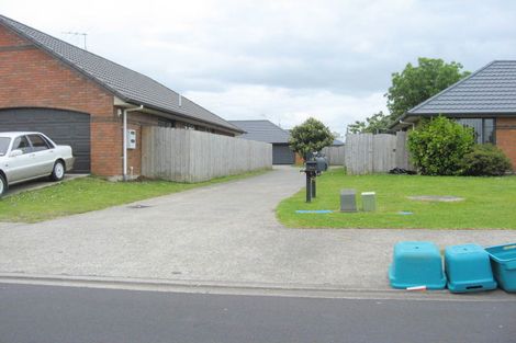 Photo of property in 14 Old Park Place, Takanini, 2112