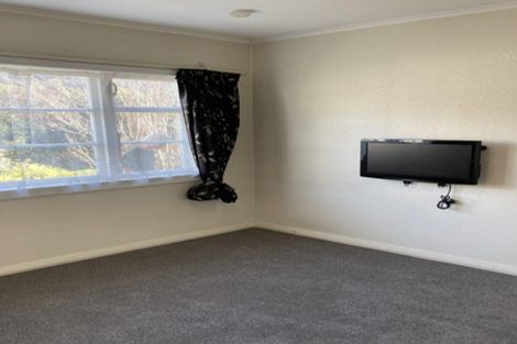 Photo of property in 54 Beauchamp Street, Tawa, Wellington, 5028
