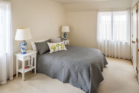 Photo of property in 4/130 Muritai Road, Eastbourne, Lower Hutt, 5013