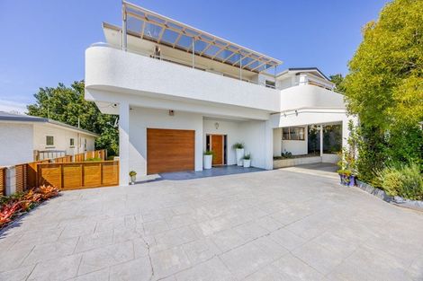 Photo of property in 17 Roslyn Road, Bluff Hill, Napier, 4110