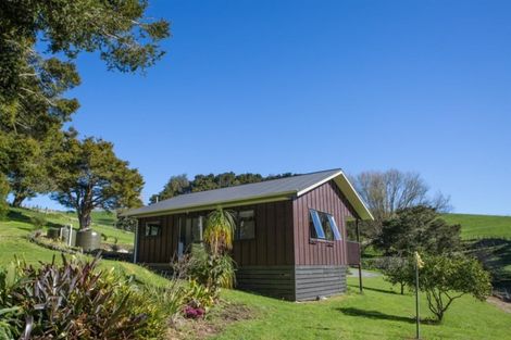 Photo of property in 54 Puriri Glade, Maungaturoto, 0588