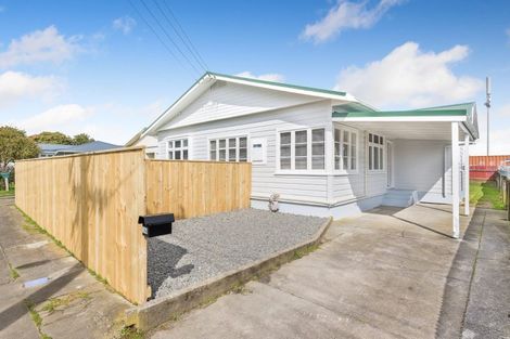 Photo of property in 14 Wilton Street, Levin, 5510