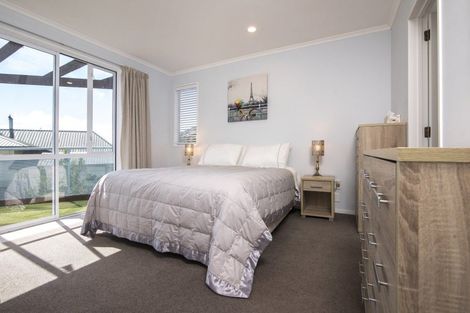 Photo of property in 1 Matai Place, Waikawa, Picton, 7220